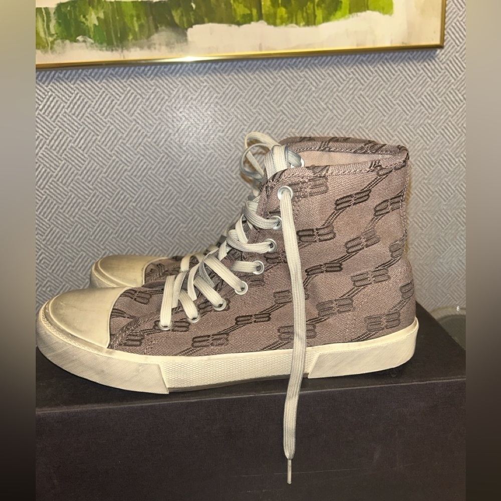 men's size 9 BALENCIAGA Paris High-Top BB Monogram Sneakers New No Box - Picture 2 of 7